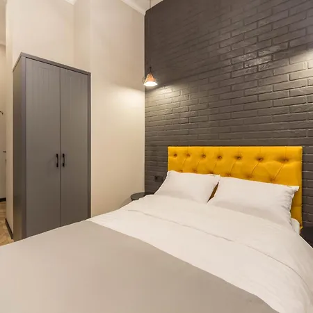 Cheap Apartment *