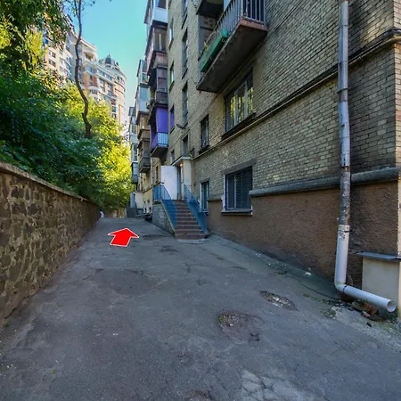 Cheap Apartment *