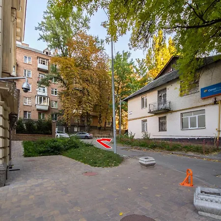Apartment Cheap